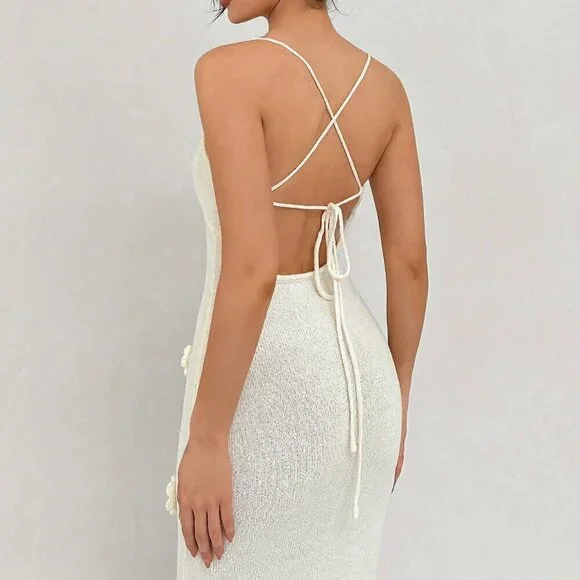 Beige Elegant Women's Backless Knit Dress With Tailored Flowers - Picture 2 of 5